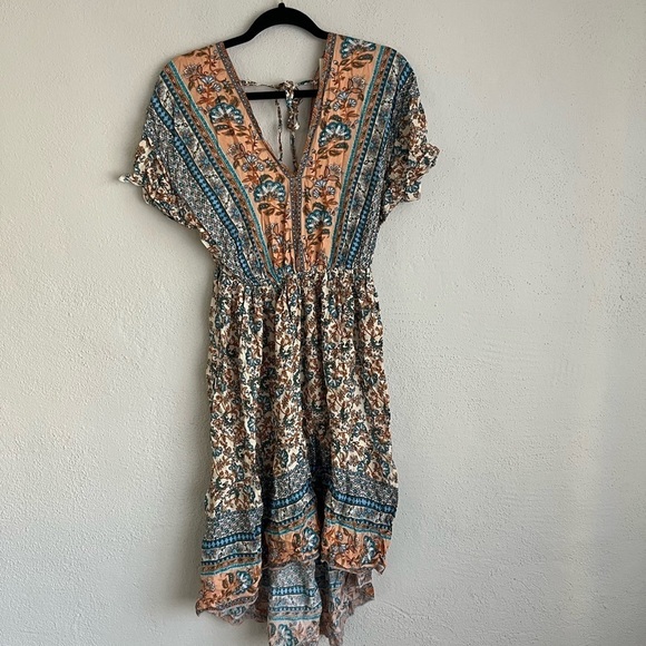 C. Cline Woman Apricot & Blue Floral V- Neck A- Line Dress, Size Small - Picture 3 of 12